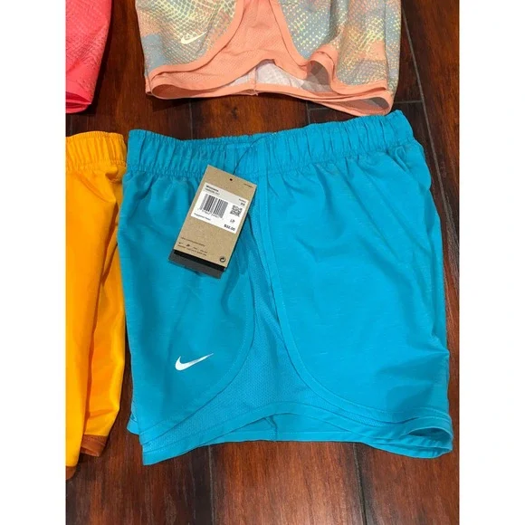 New bundle 6 Nike dri fitWomen's Running lined tempoShorts 3 Inch Inseam XS